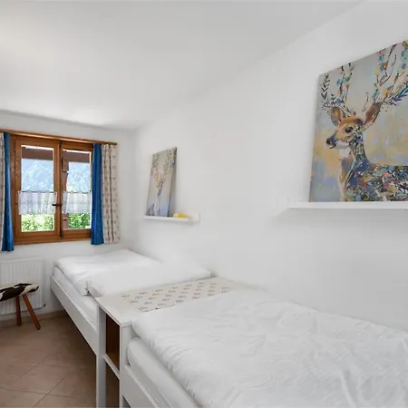 Artemis Im Grunen Mit Bergblick Apartment