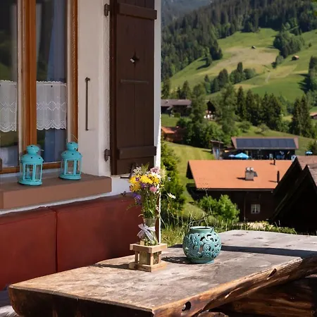 Artemis Im Grunen Mit Bergblick Appartement *